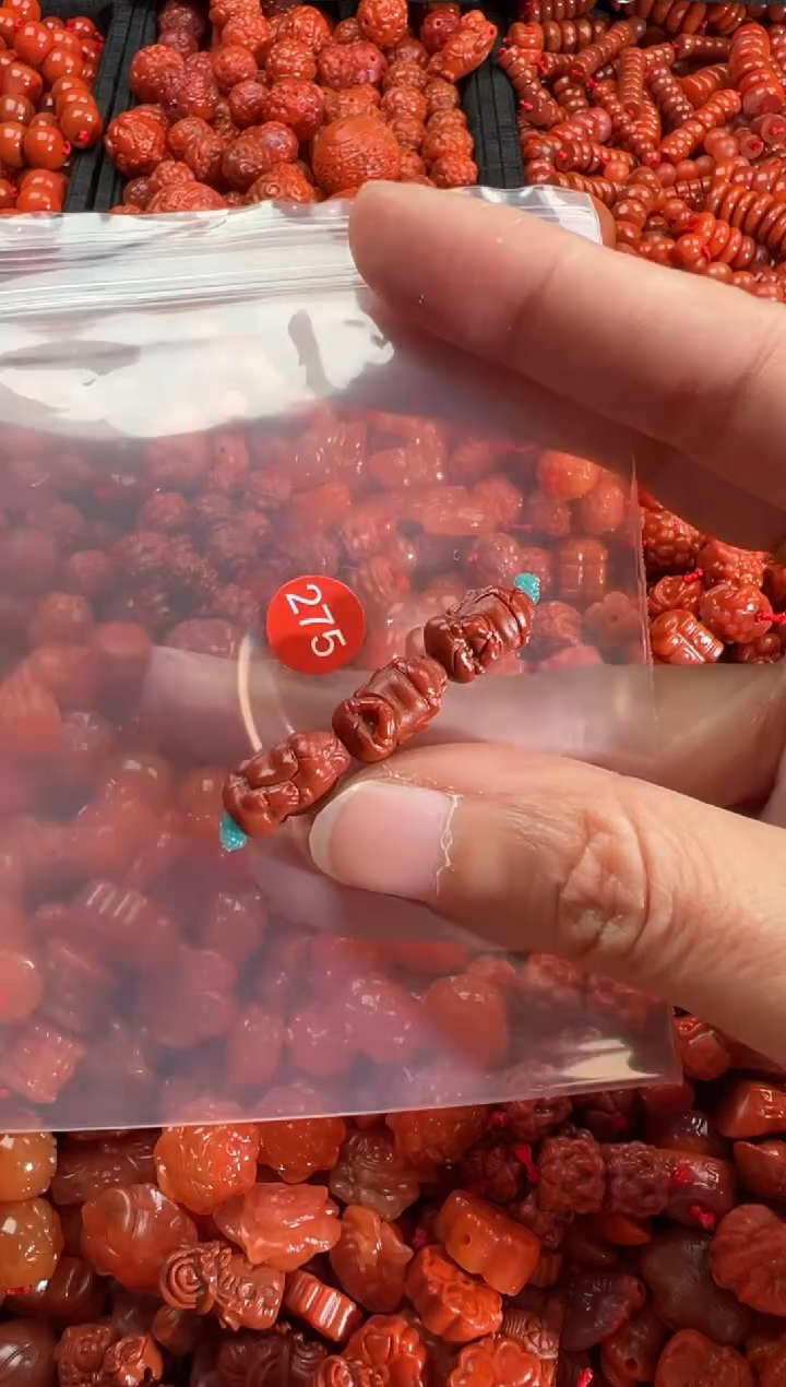 【闪购商品】南红玛瑙颈饰未镶嵌3