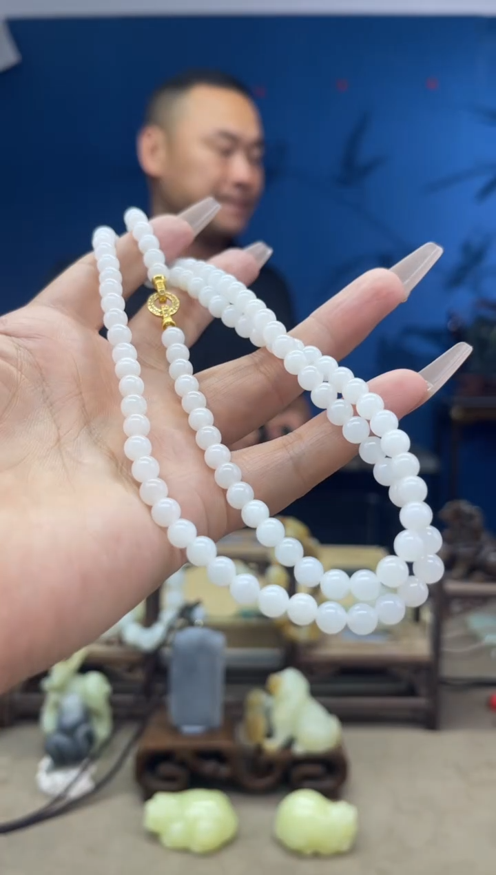 和田玉未镶嵌颈饰1