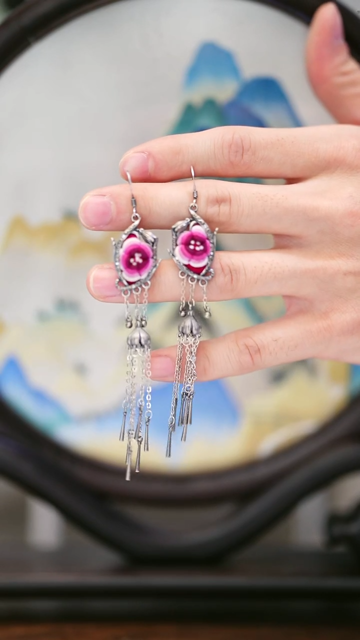 织绣56黔东南苗族刺绣