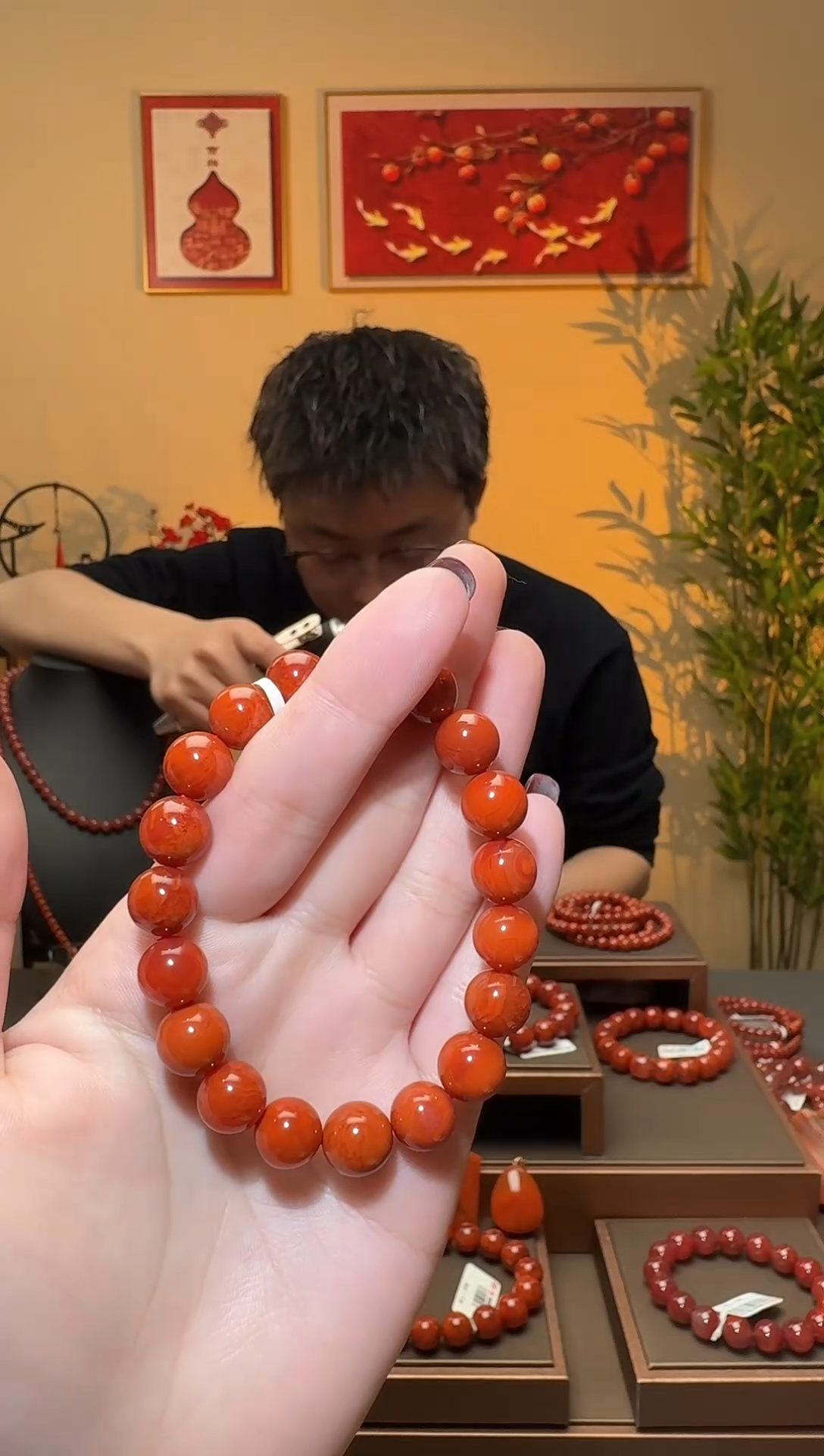 【闪购商品】南红玛瑙手串未镶嵌一条约10mm 多样性发货