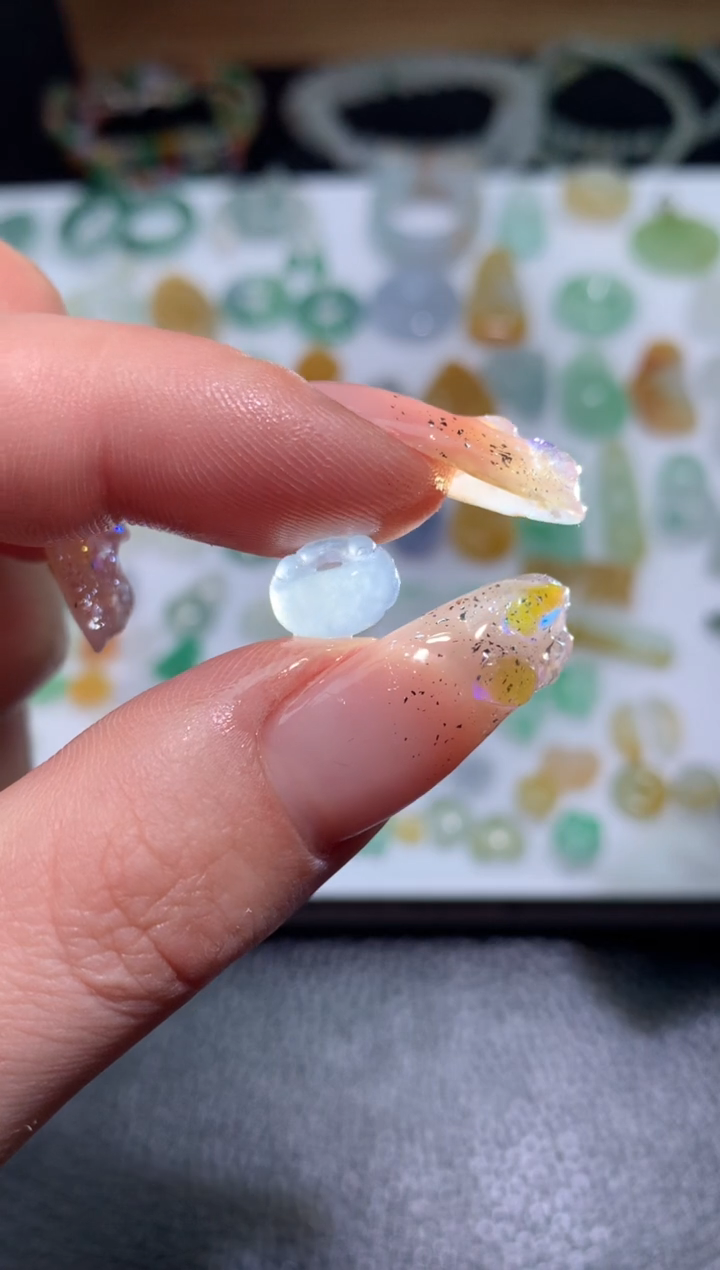 【闪购商品】定制翡翠未镶嵌锁