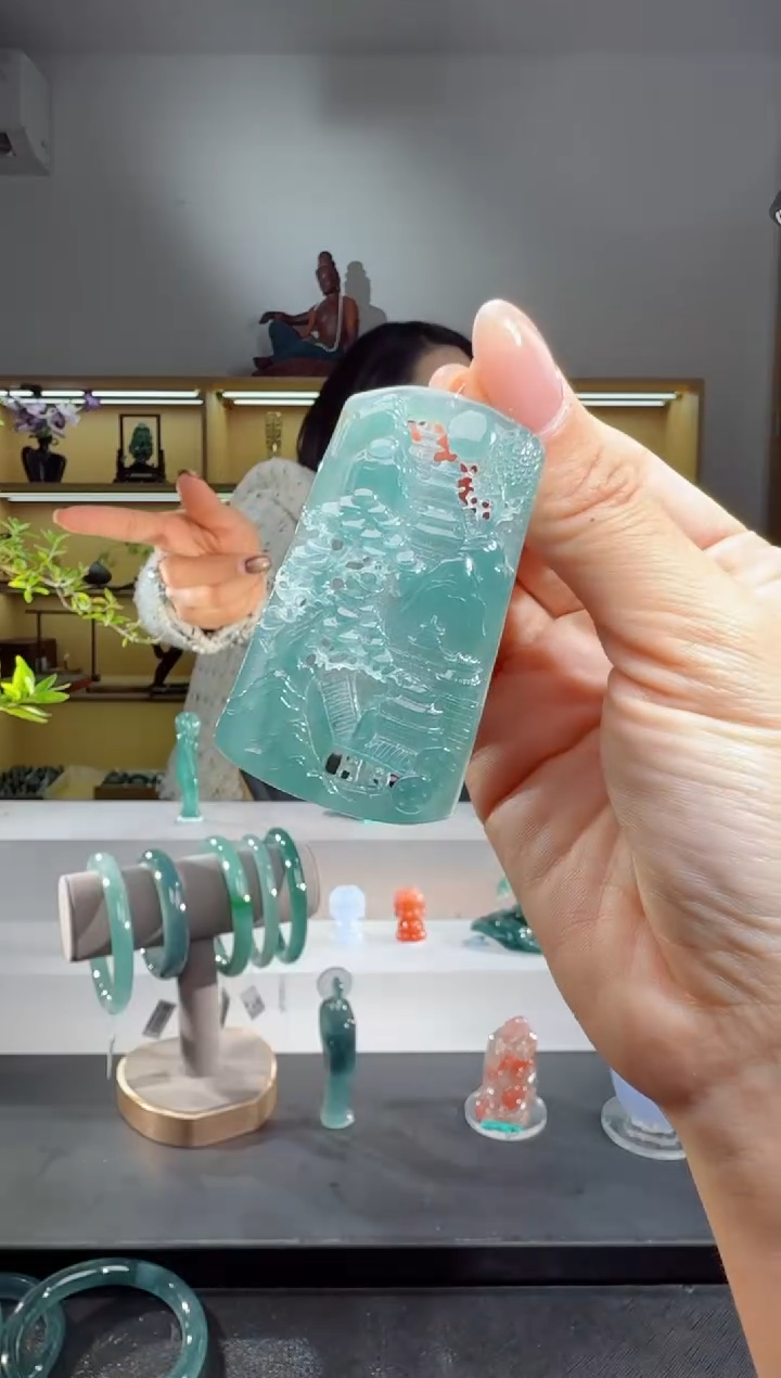 吊坠(赠链)未镶嵌翡翠山水牌