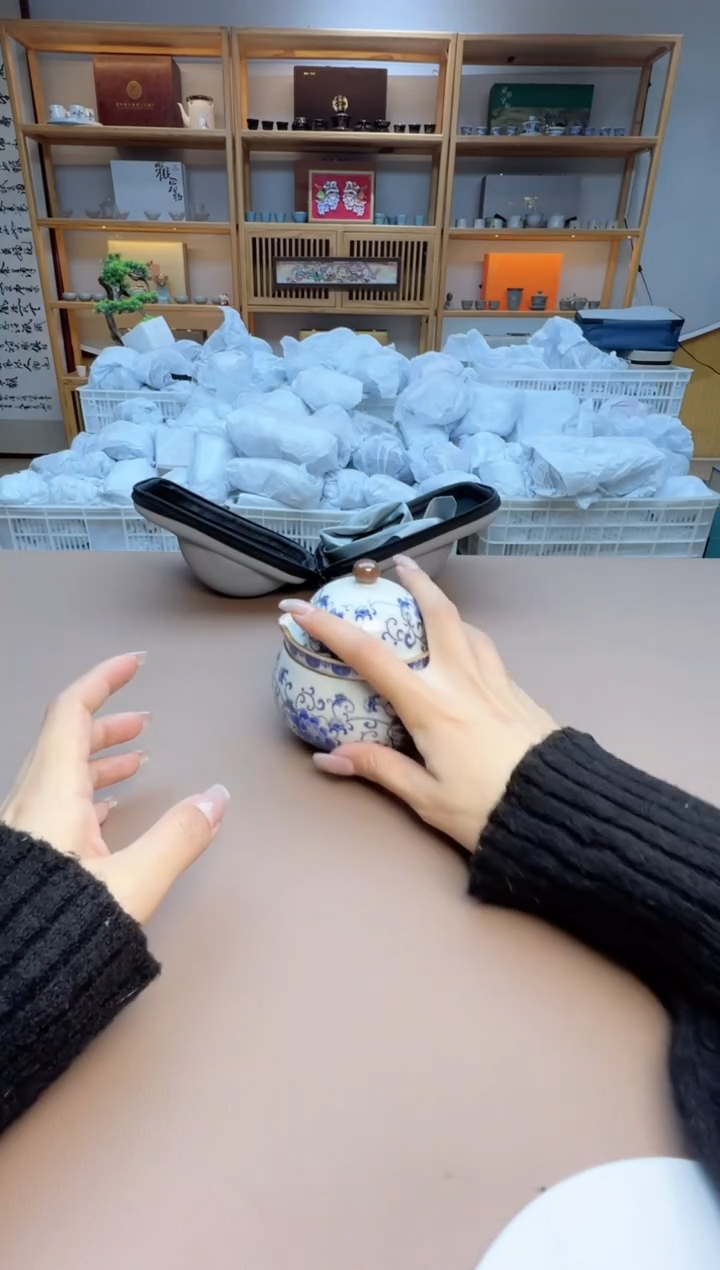 【闪购商品】摆件瓷制品S1111111111111