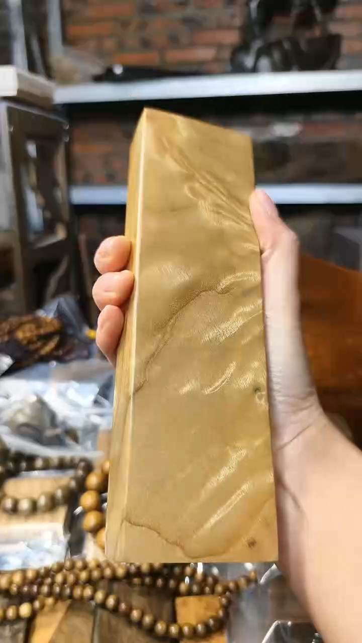 【闪购商品】金丝楠无事牌手把件