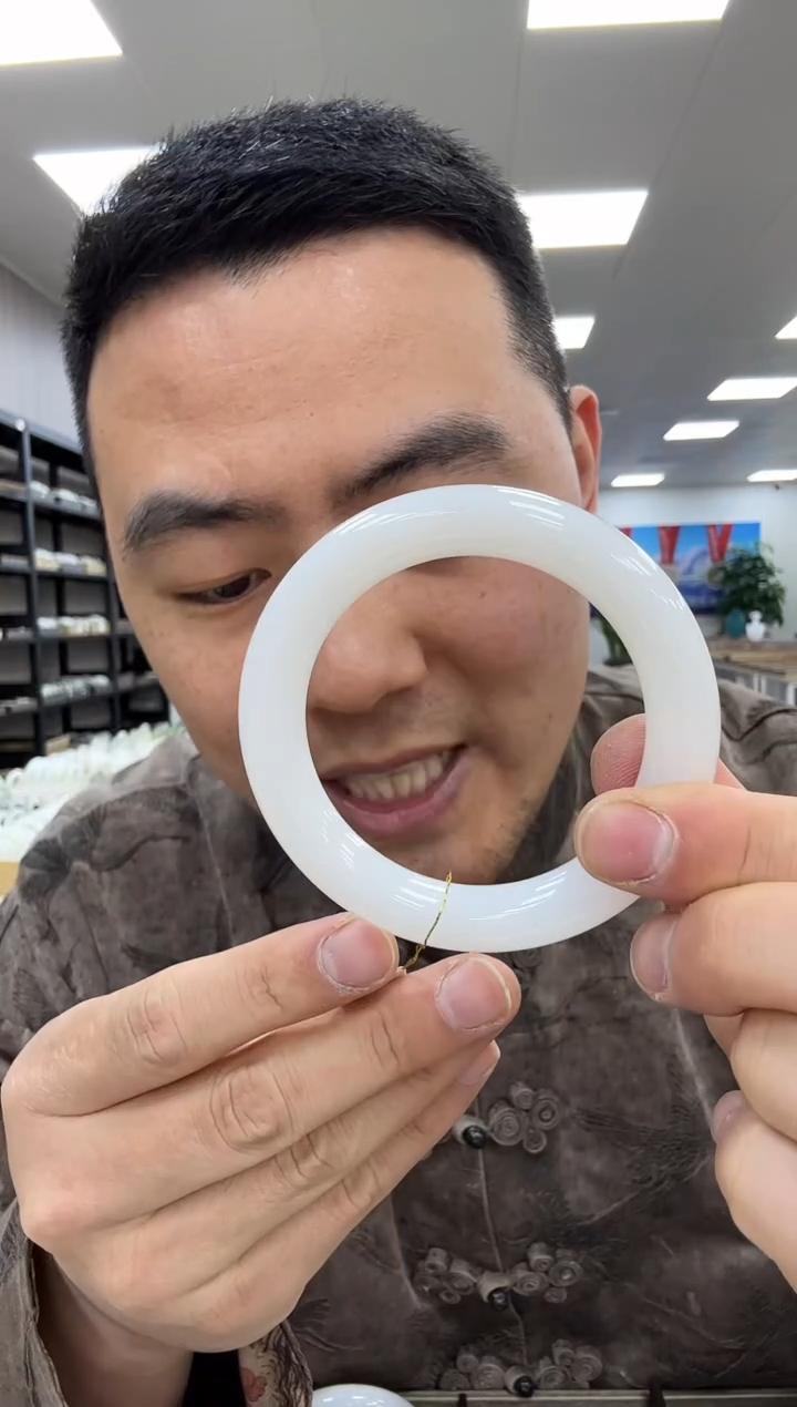 【闪购商品】和田玉手镯未镶嵌58  843