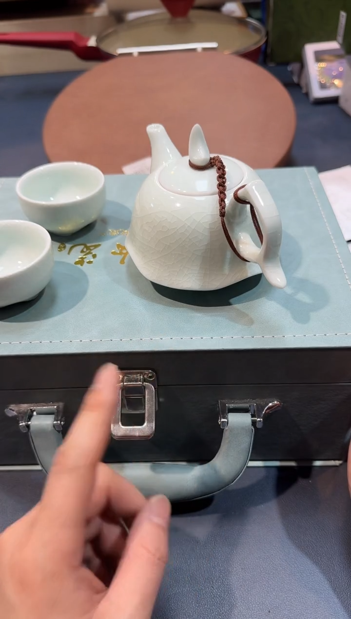【闪购商品】瓷片E656全场正品，京东包邮