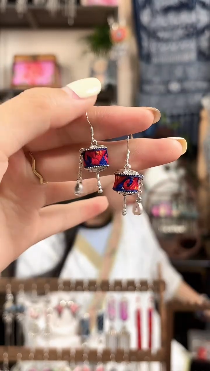 织绣民族风非遗老绣饰品235