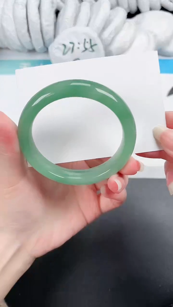 【闪购商品】石英质玉手镯未镶嵌342-56.3