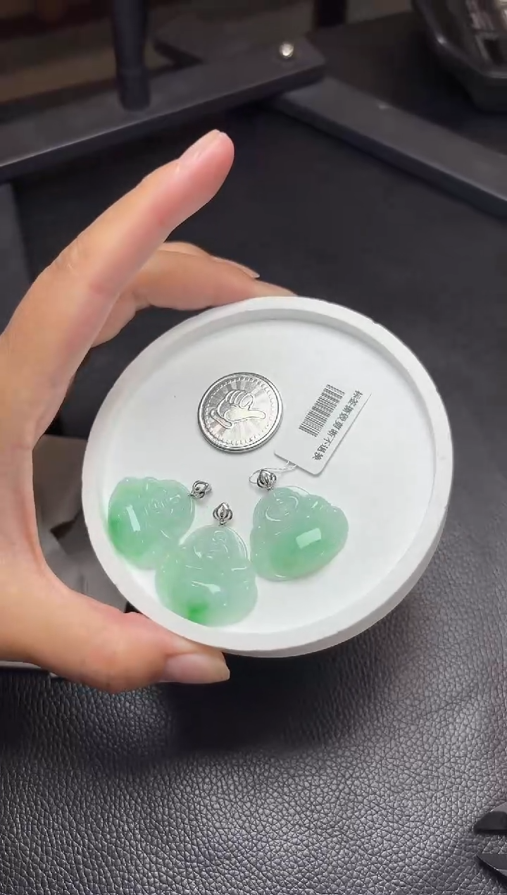 【闪购商品】翡翠颈饰18K金镶嵌YM1148-2佛公多样性发一