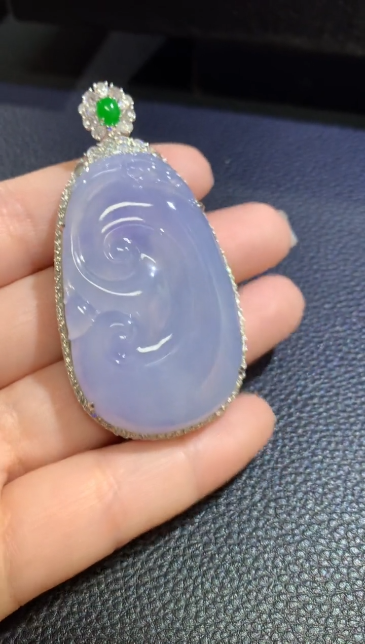 【闪购商品】翡翠颈饰18K金镶嵌紫罗兰超大如意