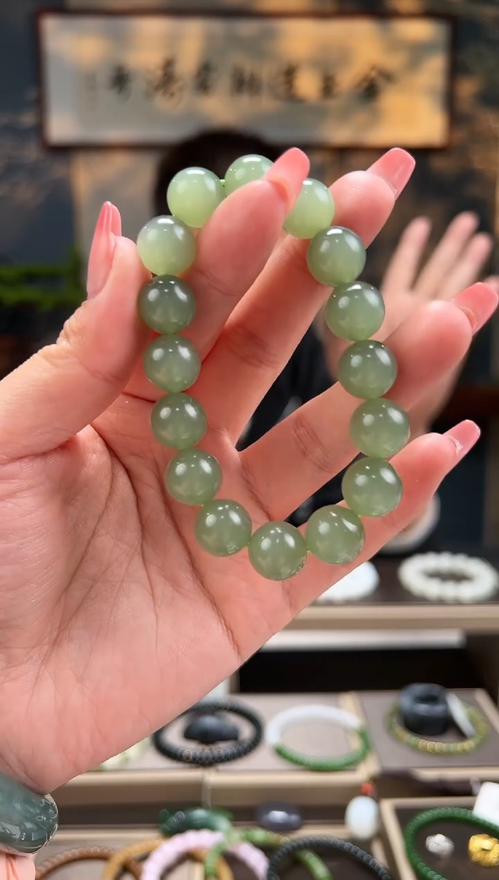 【闪购商品】和田玉手串未镶嵌湖水绿猫眼卡12mm