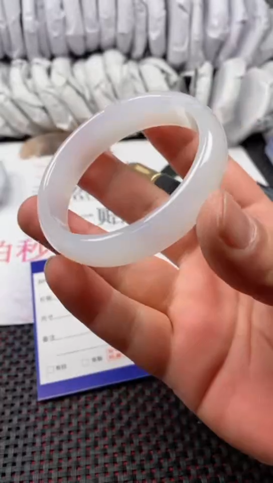 【闪购商品】玛瑙/玉髓手镯未镶嵌23-58多样性发货看清圈口下单