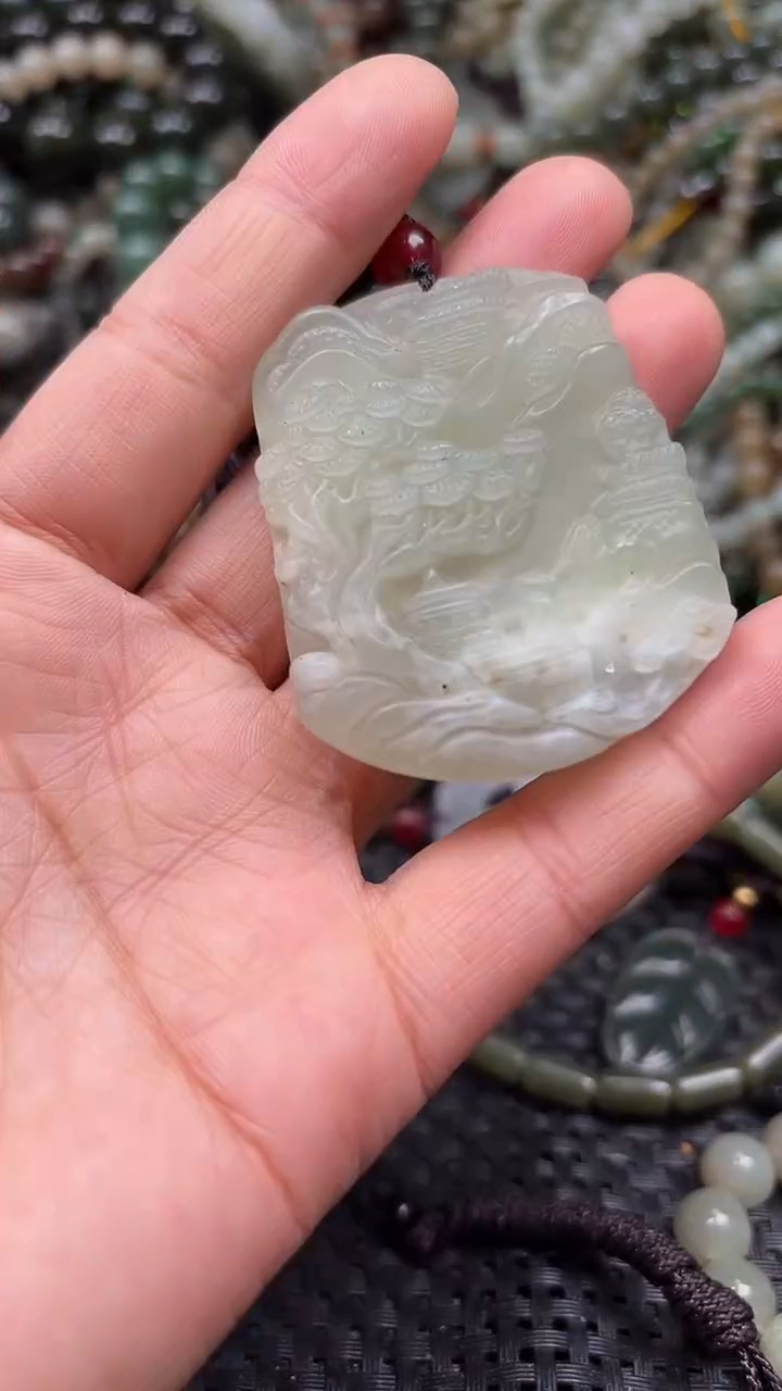 颈饰未镶嵌和田玉1