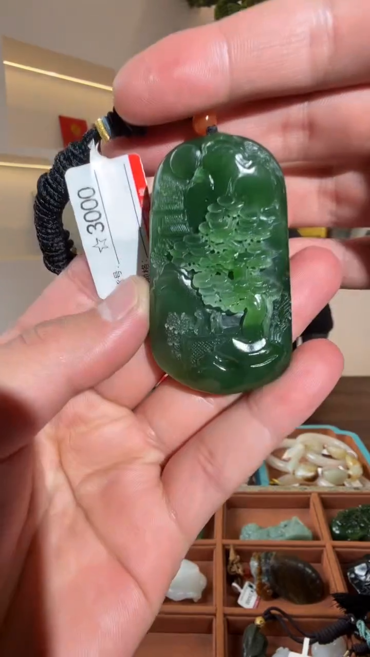 颈饰未镶嵌和田玉1