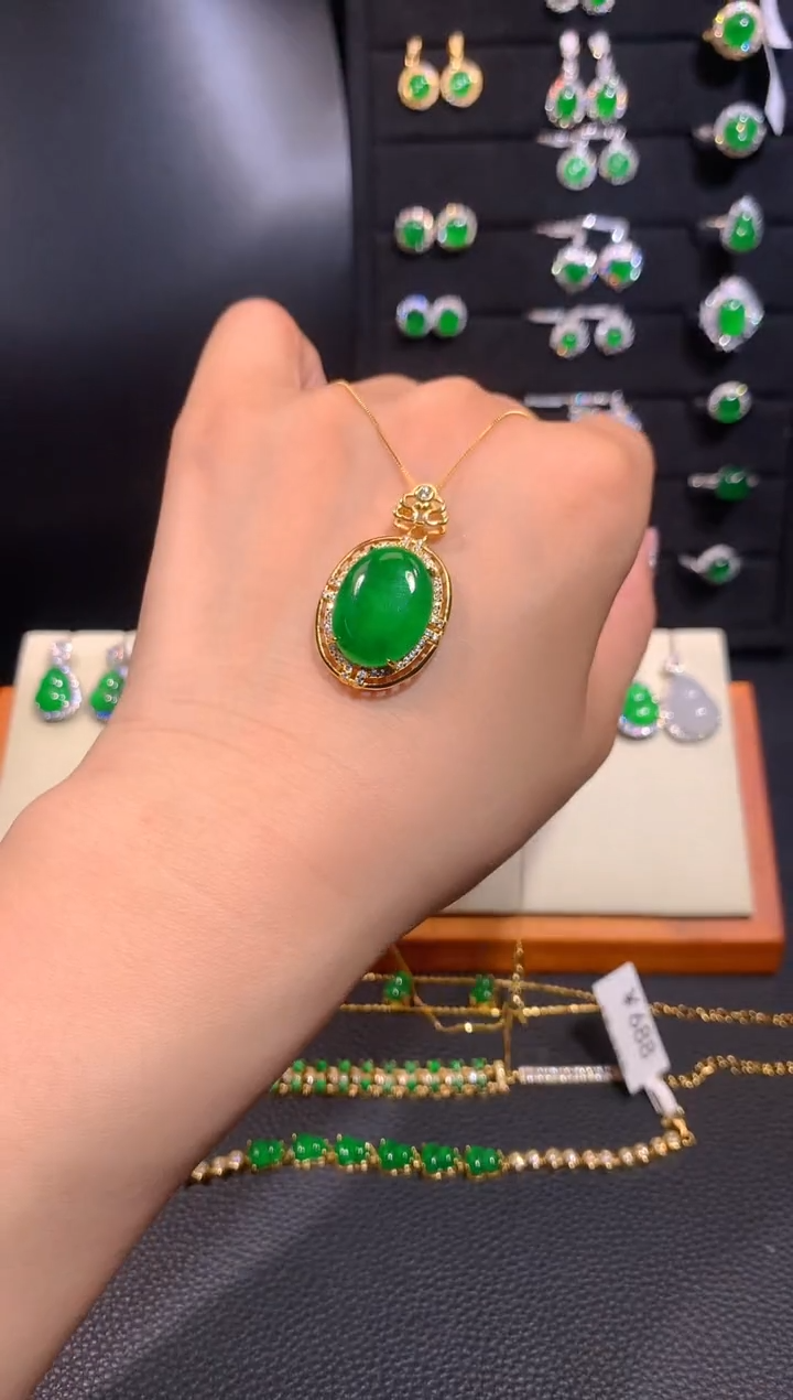 【闪购商品】翡翠颈饰银S925镶嵌多样性