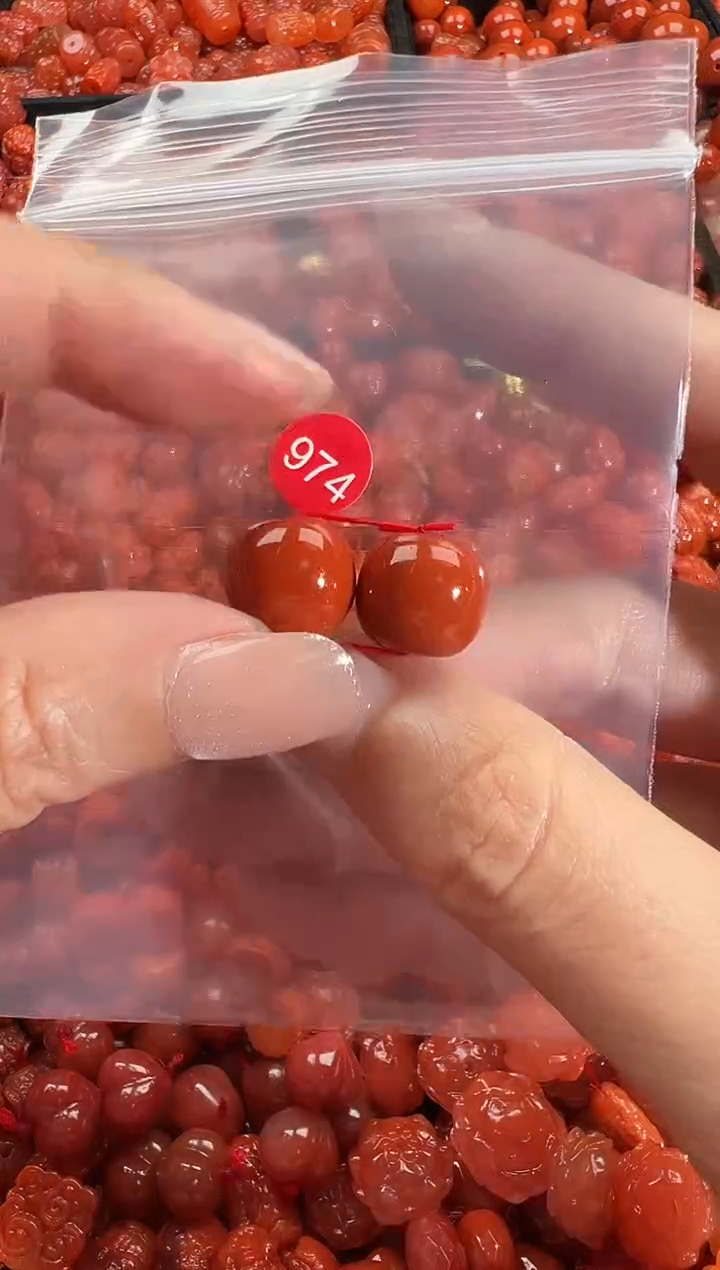 颈饰未镶嵌南红玛瑙1