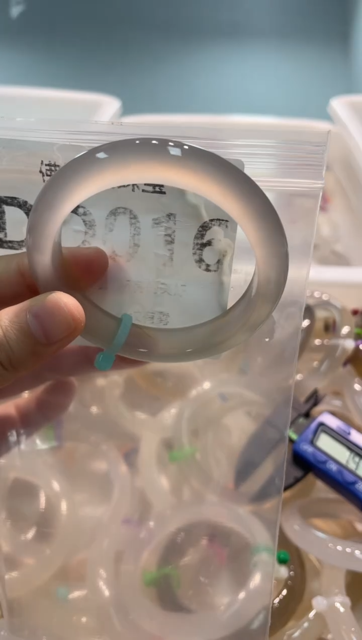 手镯玛瑙/玉髓未镶嵌DD016