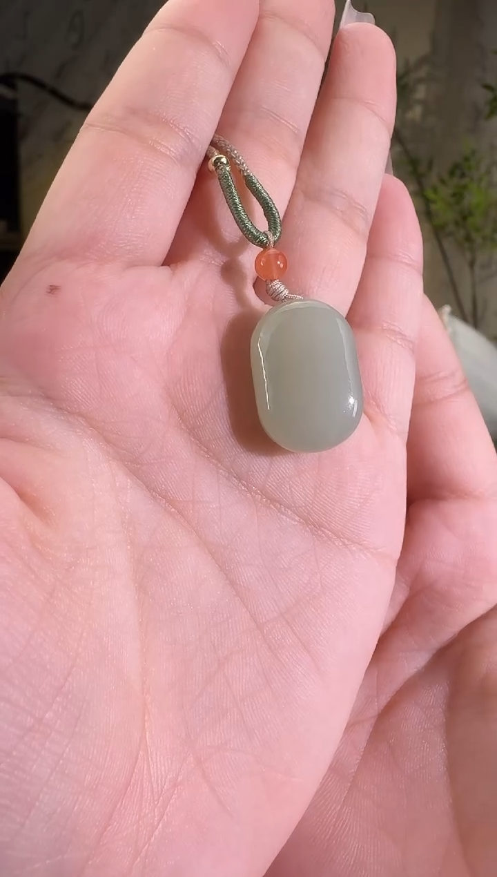 【闪购商品】和田玉未镶嵌颈饰无事牌