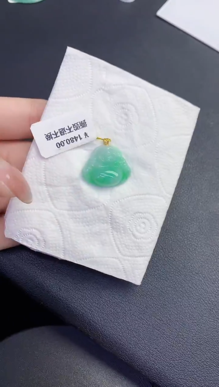 颈饰18K金镶嵌翡翠缅甸天然翡翠A货