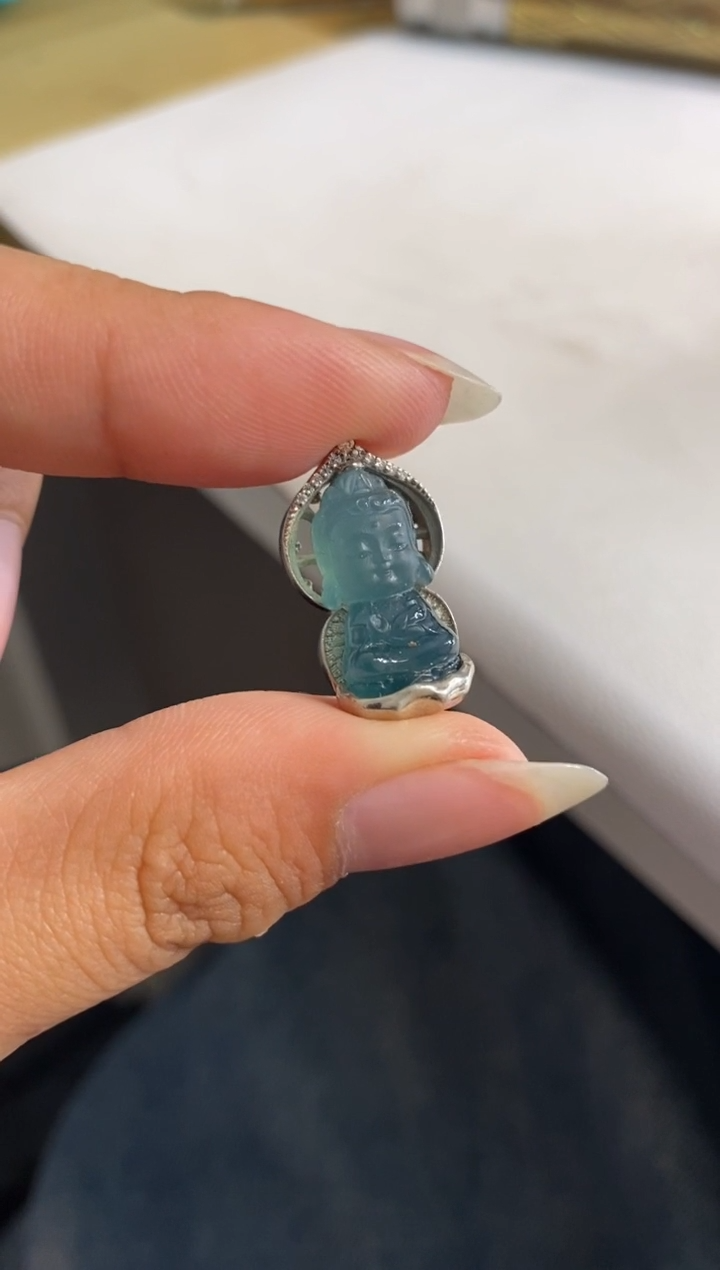 翡翠未镶嵌颈饰普贤宝宝佛