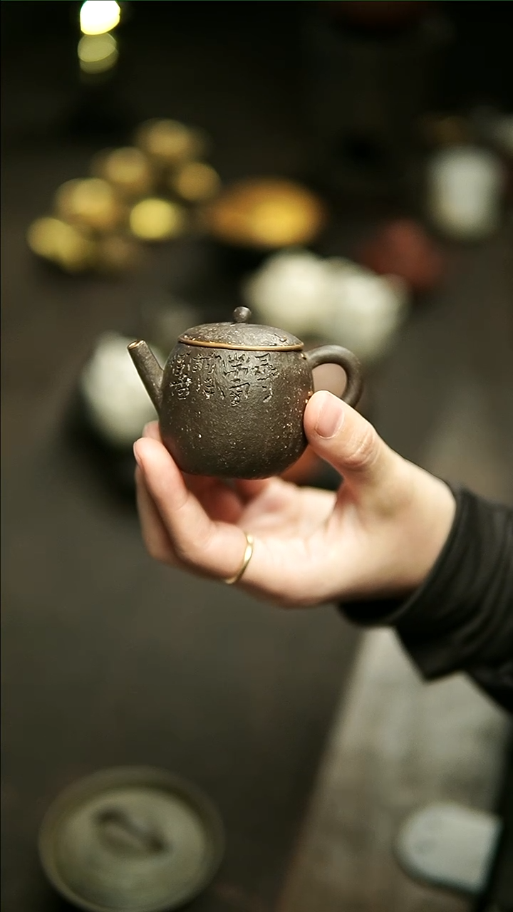 【闪购商品】马一鸣手捏包铜壶