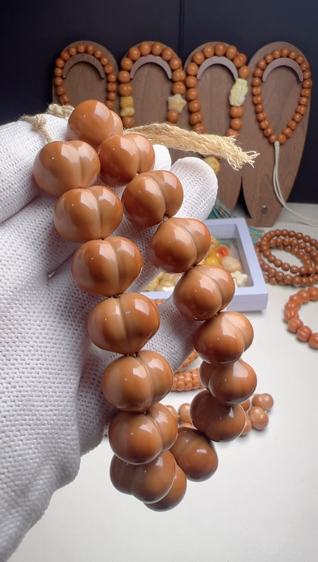 手串猴头核桃?****学屁桃