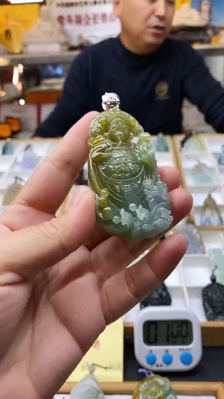 【闪购商品】翡翠颈饰未镶嵌挂件