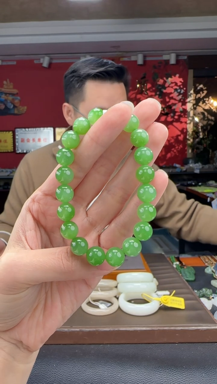 未镶嵌手链和田玉碧玉苹果绿单圈手串