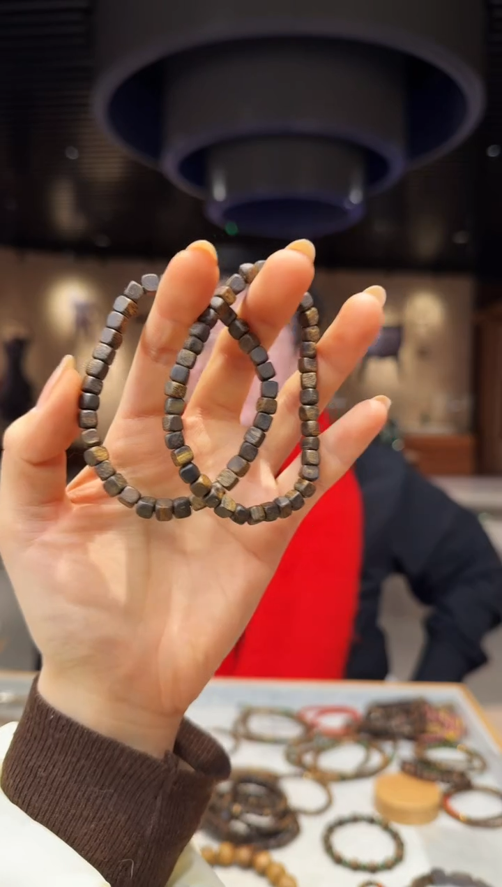 【闪购商品】沉香手串海南莺歌绿棋单圈四方珠沉水多样性发其一