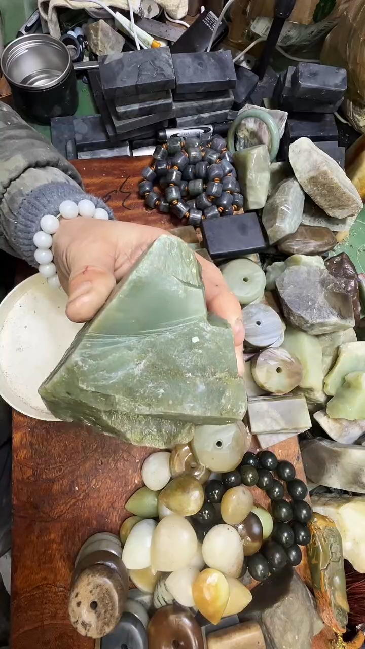 未镶嵌和田玉珠宝半成品1