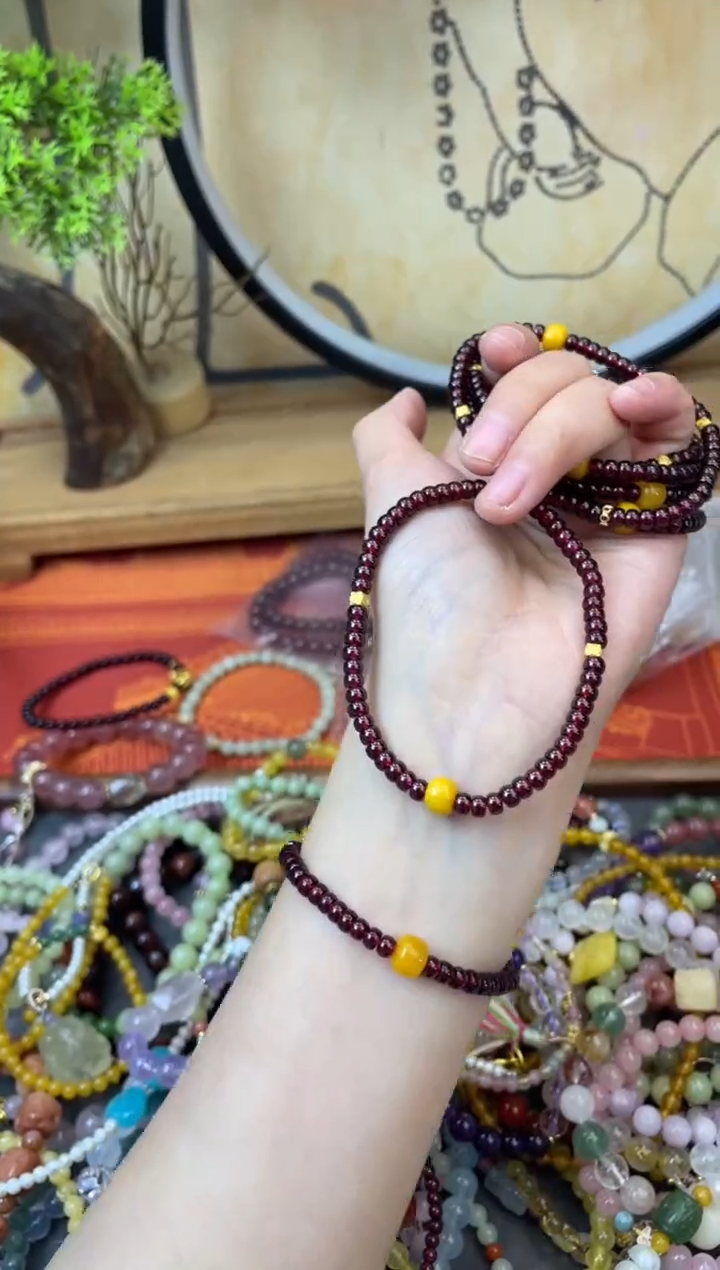 【闪购商品】石榴石手链未镶嵌1042