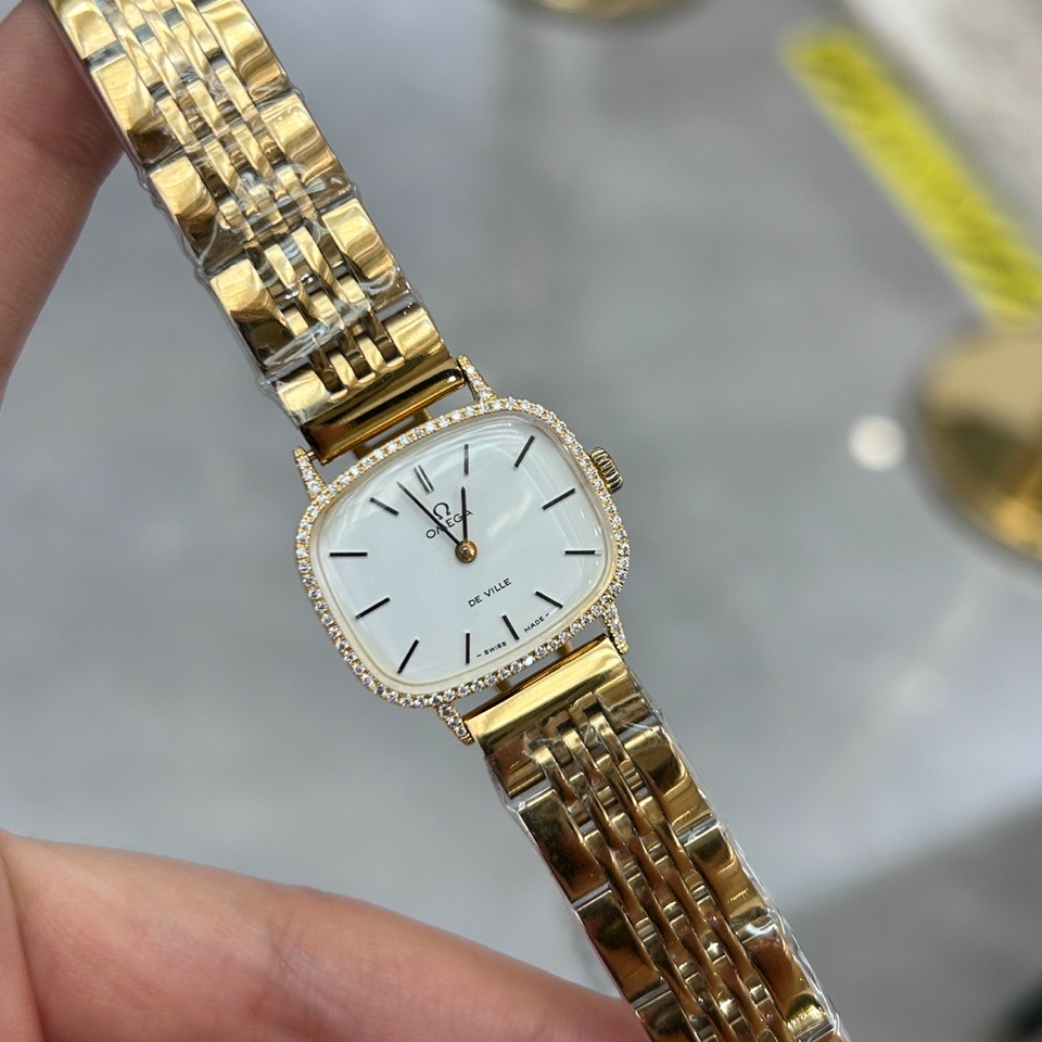 95新 Omega/欧米茄  手动机械后钻20*24mm/公价32999/w11076