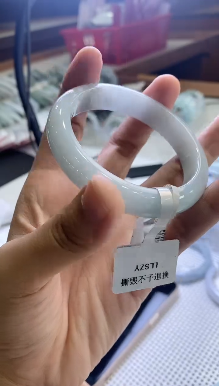 未镶嵌手镯翡翠正圈58圈口，4011