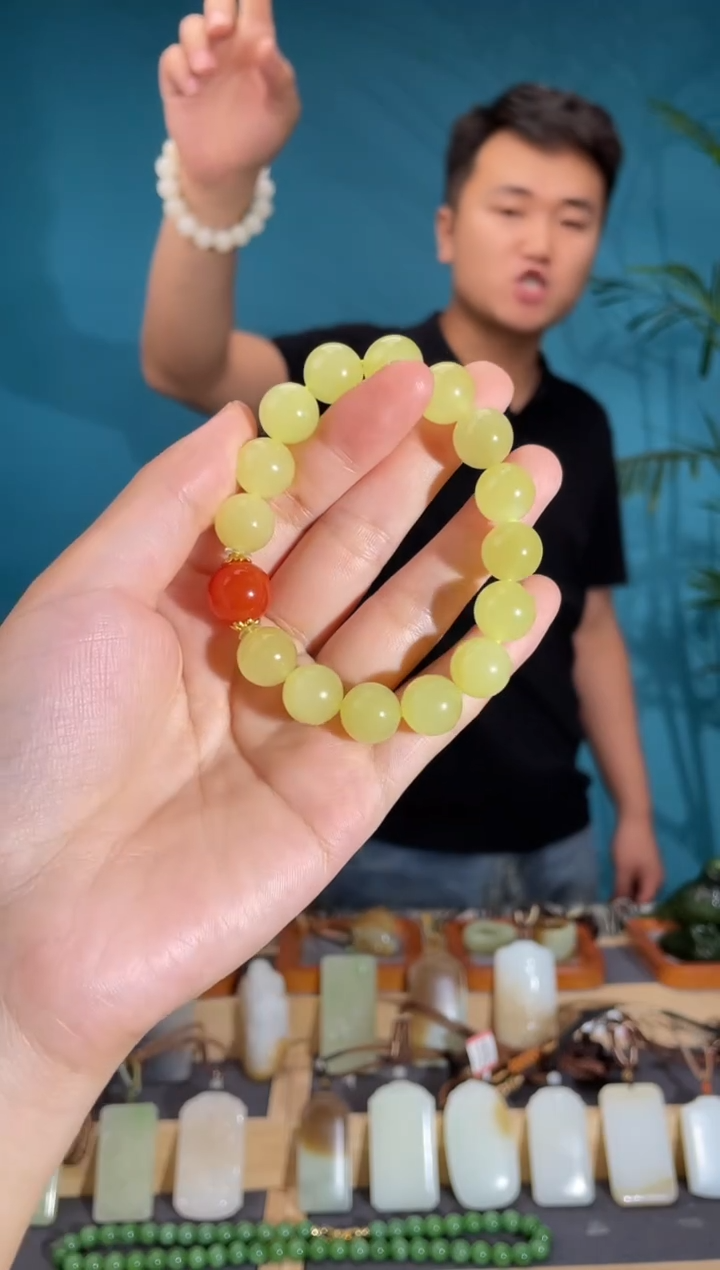 和田玉未镶嵌颈饰1