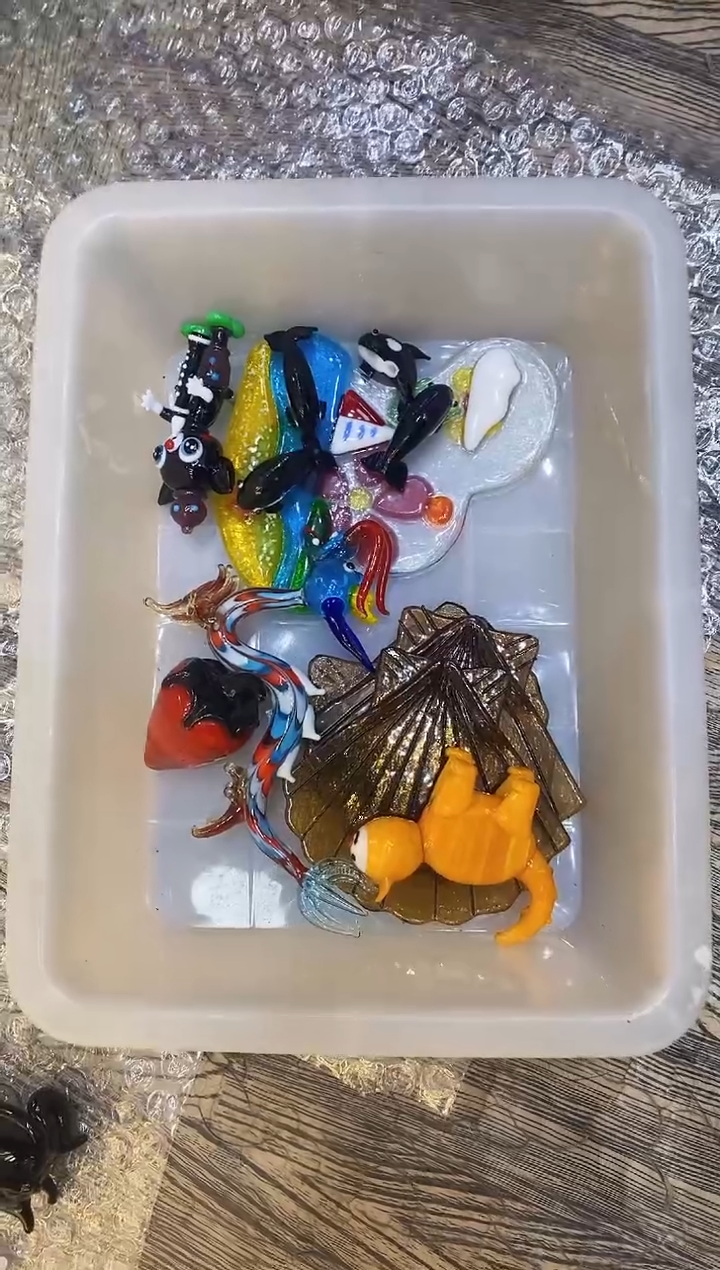 【闪购商品】琉璃手工艺品一盒子