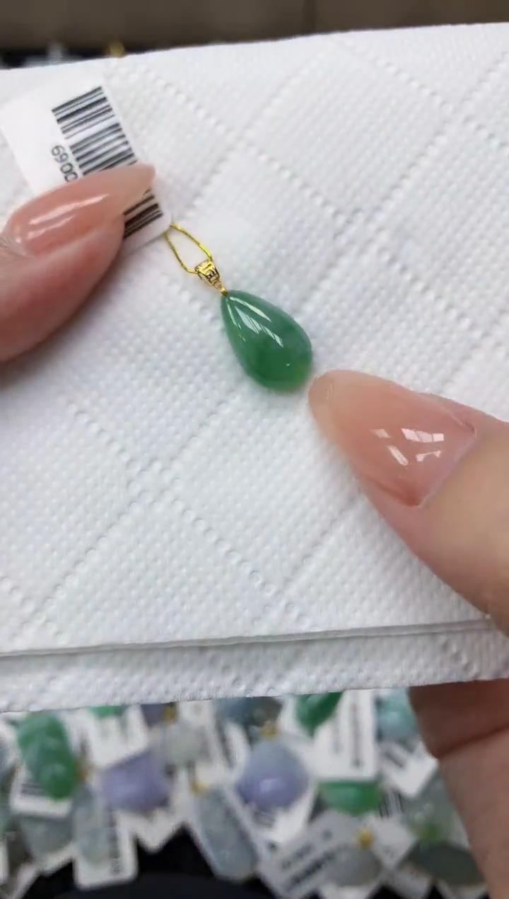 颈饰18K金镶嵌翡翠11111111111