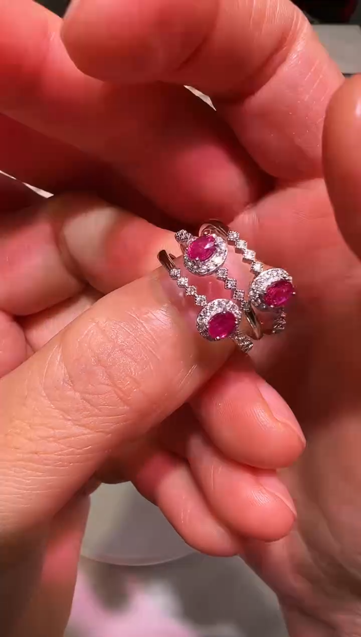 银S925镶嵌戒指红宝石1212m043多样性发其一