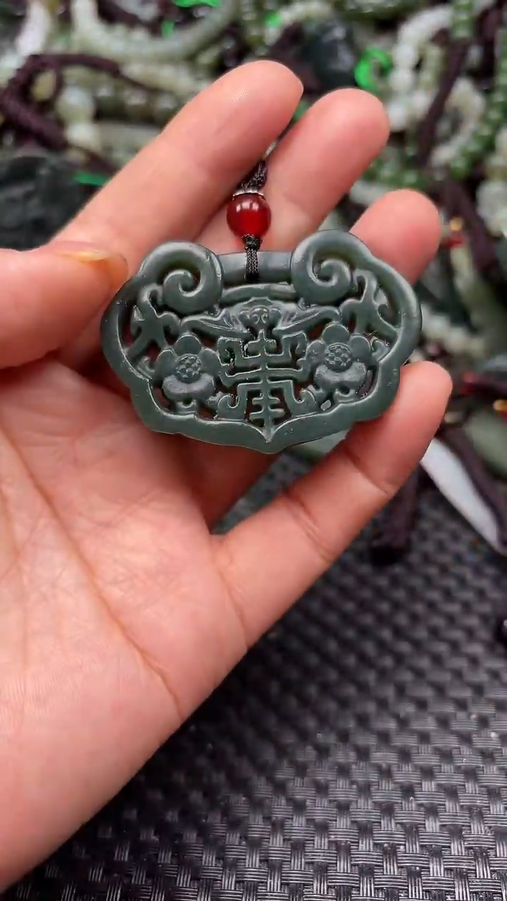 【闪购商品】和田玉颈饰未镶嵌1