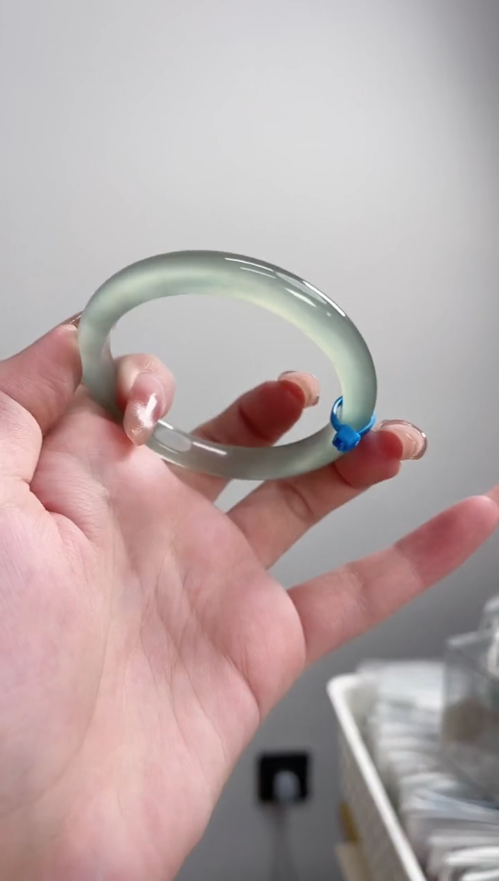 【闪购商品】玛瑙/玉髓手镯未镶嵌54-55圈