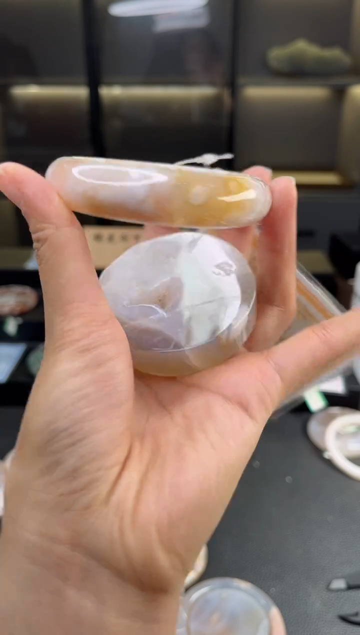 石英质玉手镯未镶嵌60圈口（不退不换）1650399