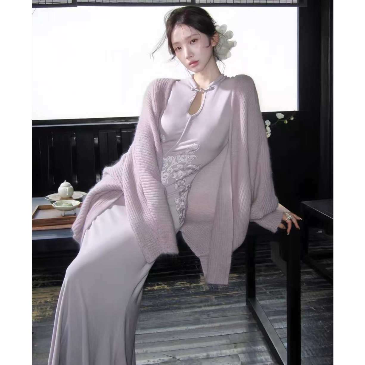 高级感香芋紫色蝙蝠袖针织开衫女秋冬旗袍外搭毛衣披肩连衣裙套装