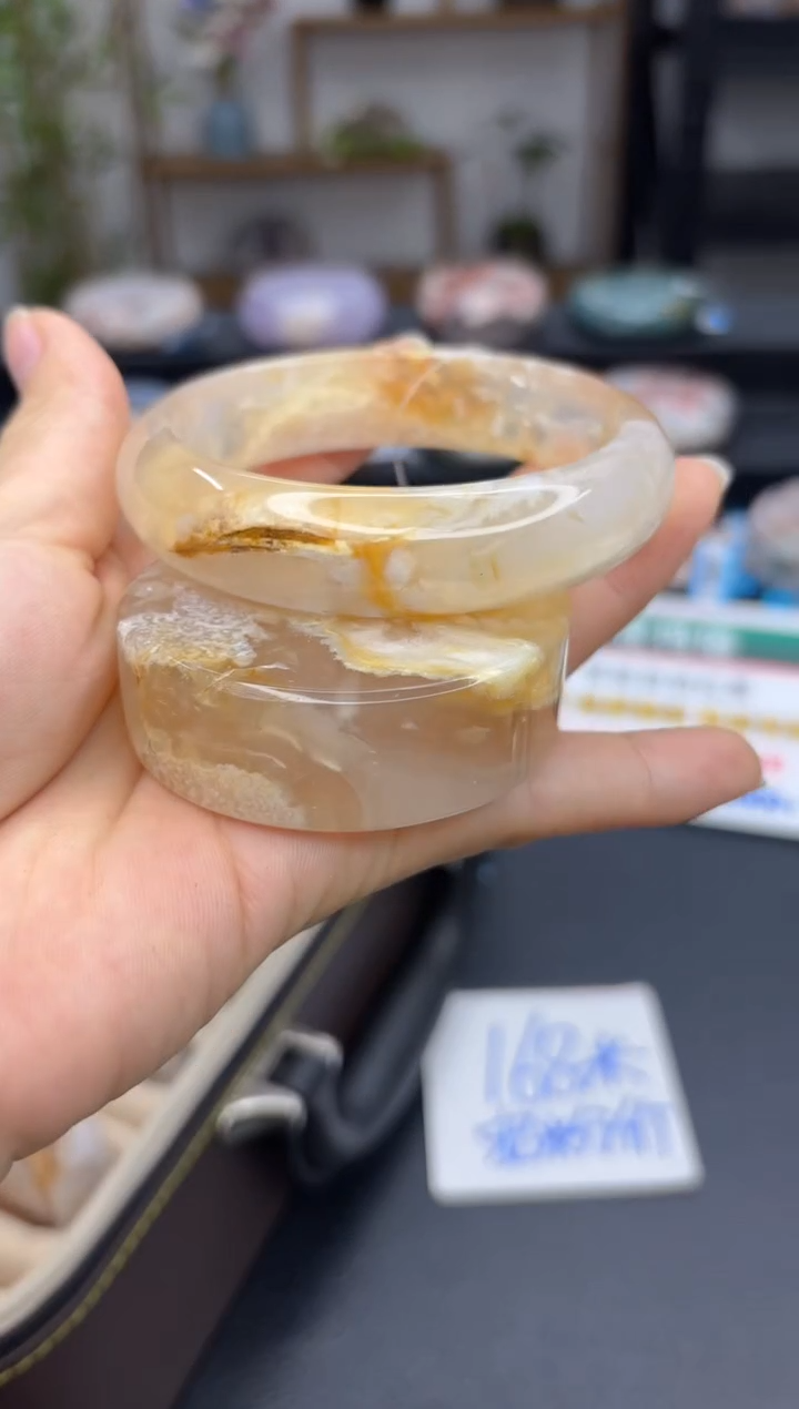 【闪购商品】石英质玉手镯未镶嵌A177(60圈赠送镯心)