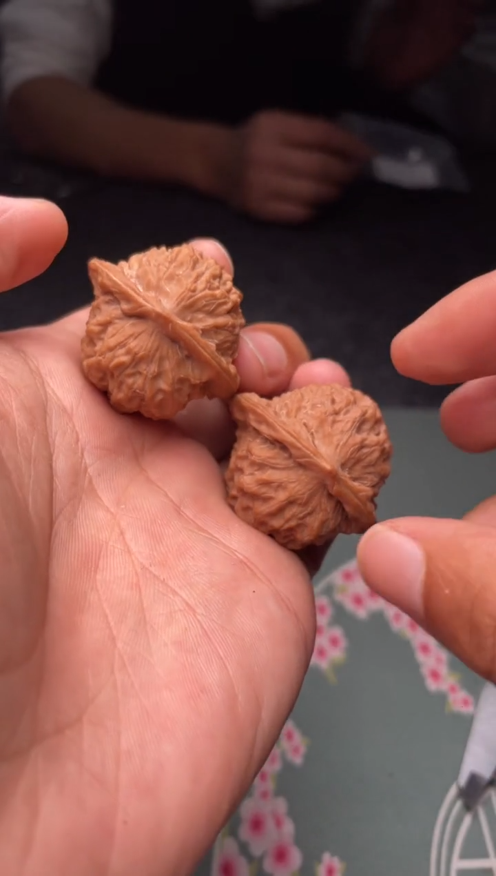把件文玩核桃a285   瓷娃娃  36尺