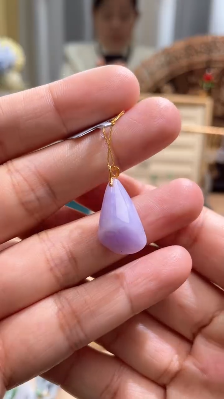 【闪购商品】翡翠颈饰未镶嵌莲蓬