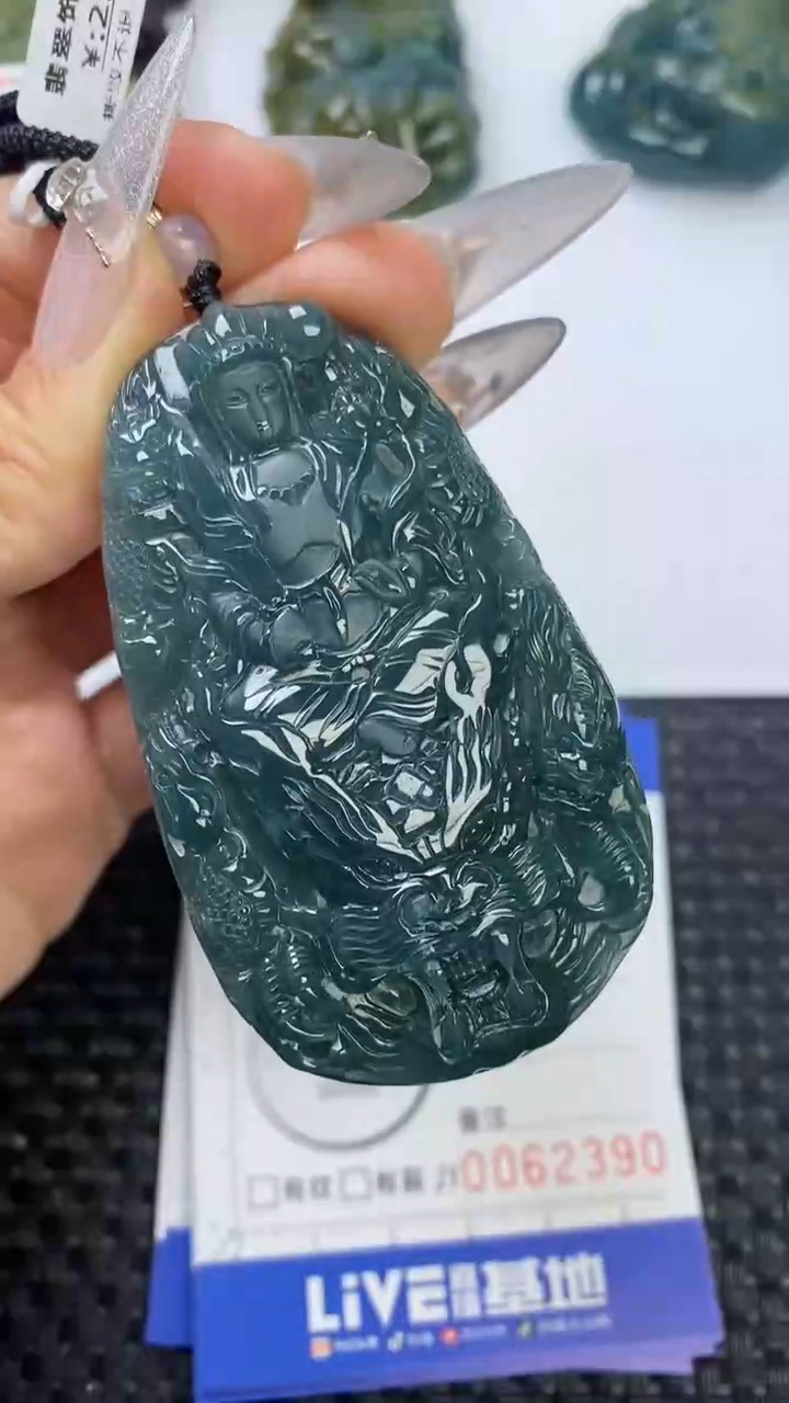 【闪购商品】翡翠颈饰未镶嵌1111111111111