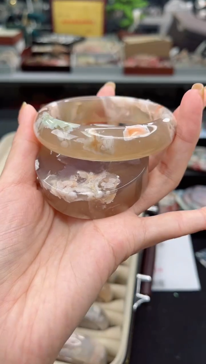 【闪购商品】石英质玉手镯未镶嵌60圈口（赠品镯心）6450082