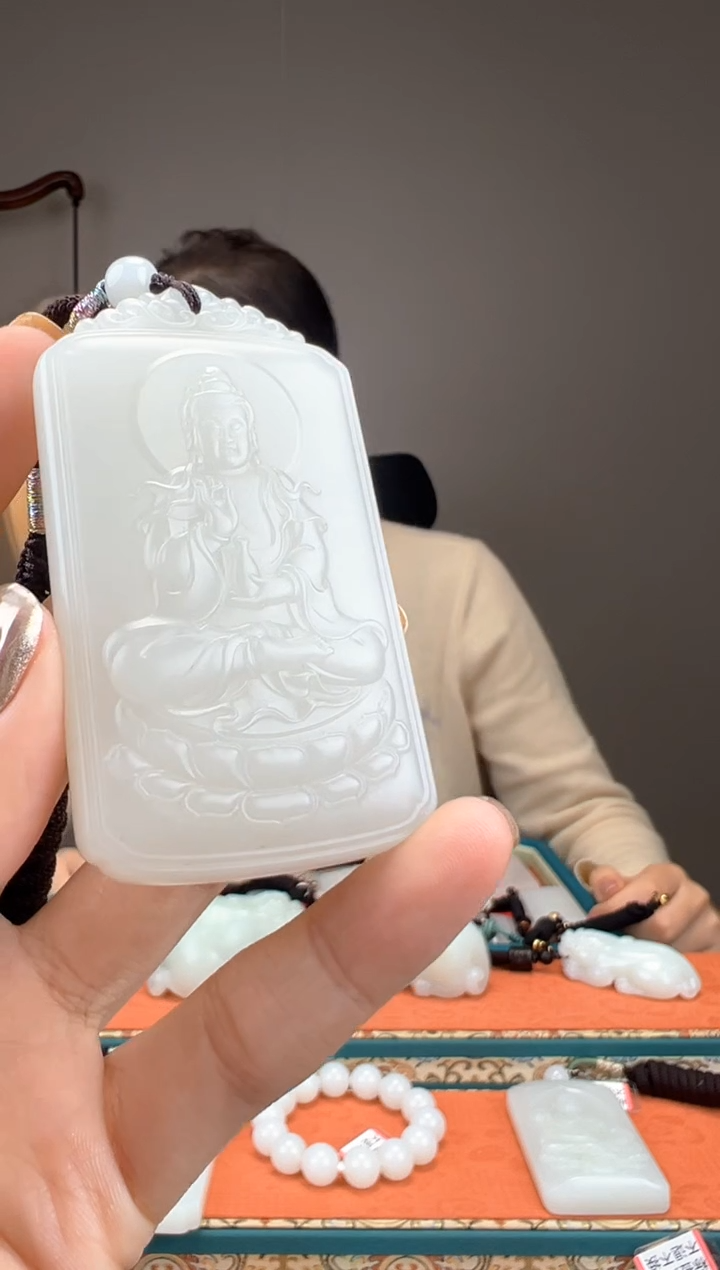 【闪购商品】和田玉颈饰未镶嵌1