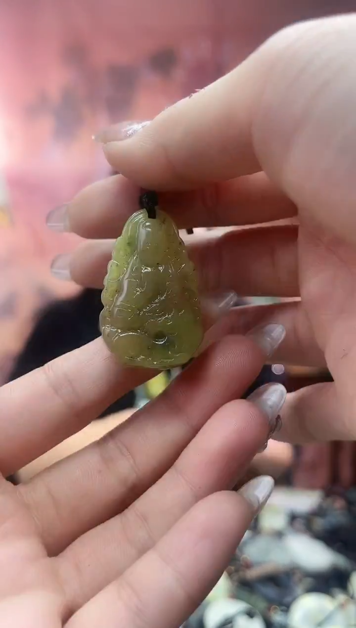 未镶嵌岫玉吊坠·