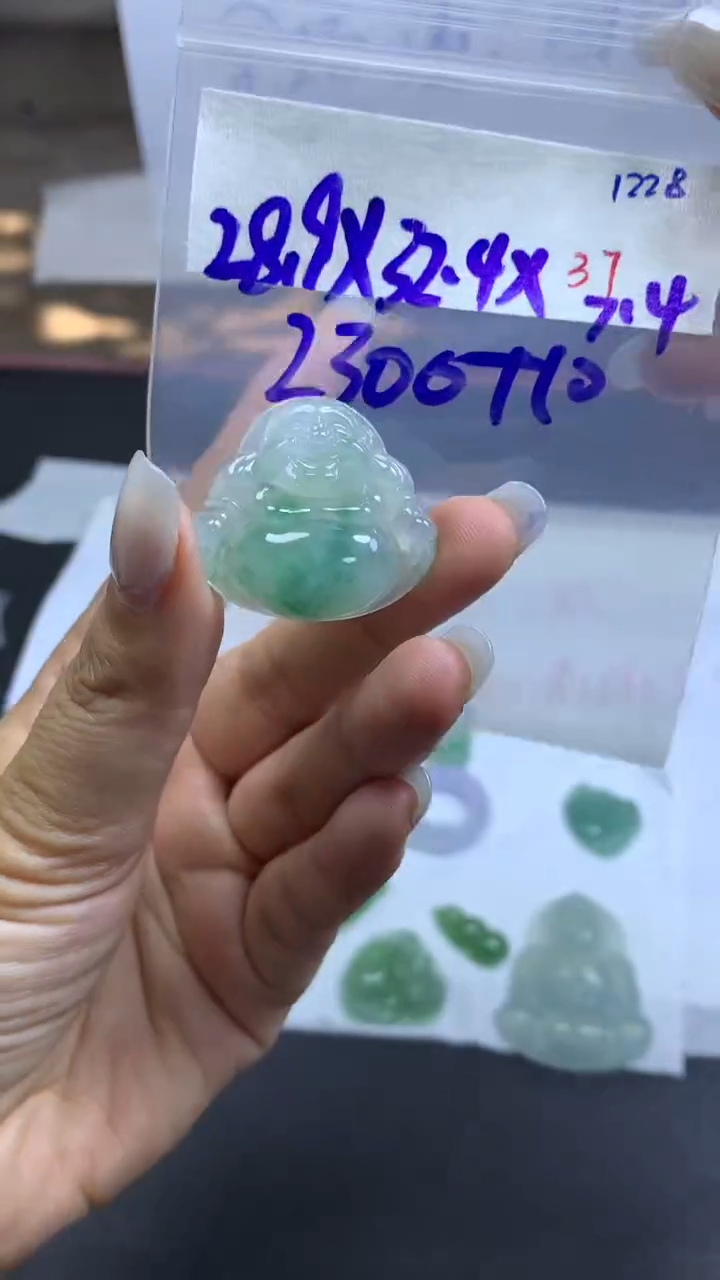 未镶嵌定制翡翠毛货需精细抛光拍一发一