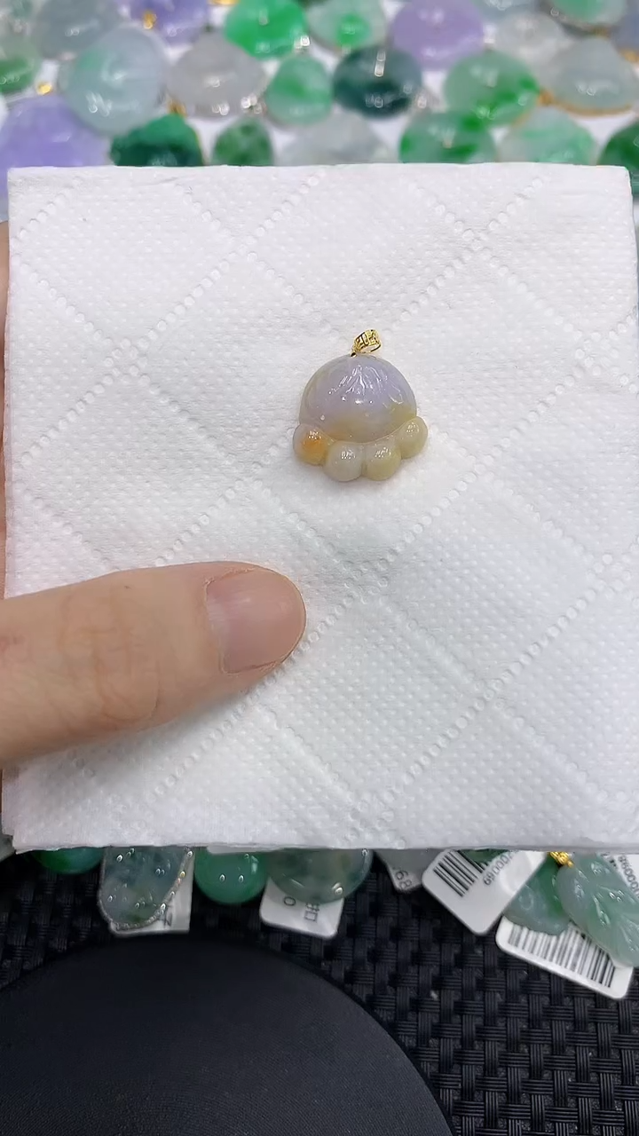 颈饰18K金镶嵌翡翠a货百元以下同包裹多件发出的只收取一单运费